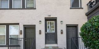 Hawthorne Street Gallery 81