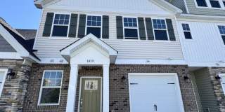 First Time Rental - Ready July 30th! 4 Bedrooms PLUS Loft! Great Views! Dog Park - Stocked Fishing Pond - Playgrounds! Gallery 7