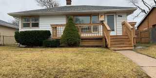 3 Bedroom House in Waukegan Gallery 1