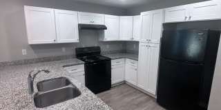*** TWO WEEKS FREE ***  Gorgeous 4-Bedroom Home with Granite Counters & 2-Car Garage Gallery 8