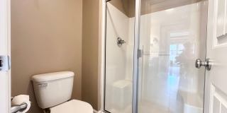 Modern 3 Bed/2.5 Bath with Double Car Garage Townhome in Sandy, OR! Gallery 23