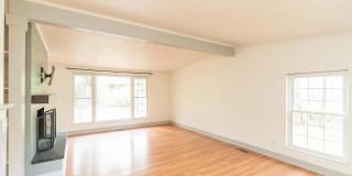 203 Hathaway Drive Gallery 3