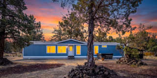 3 Bed 2 Bath newly renovated - Single level-Shop-Fenced Gallery 1