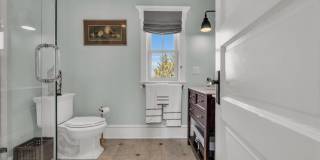 310 Worthington Avenue Gallery 33