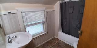 205 East Phoenix Avenue - 1 Gallery 9
