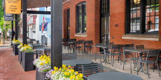 202 Queen Gallery 42