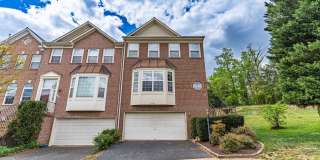 Stunning End Unit Townhome with 2 Car Garage Gallery 1