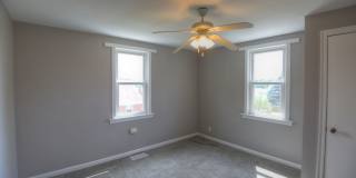 2-Bedroom, 1-Bath Single-Family Home with Integral Garage and Renovated Interior for Rent Gallery 6