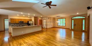 Lake Monticello 4Bed/3Bath Rental Gallery 1