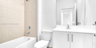 12002 NW 47th MANOR Gallery 24