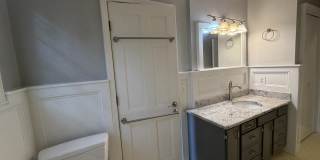 115 Adams Avenue Gallery 60