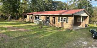 3 bedroom 2 bathroom Gallery 1