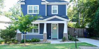 Like-new 3 bedroom, 2.5 bath house with an organic pond! Gallery 1