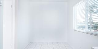1863 10th St. Gallery 8