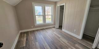 3930 Webster Street Gallery 12