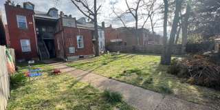 932-934 Russell Gallery 14