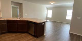 *$99 First Month's Rent!*  | 3 Bed + 2 Bath Home in Fox Tail! Gallery 7