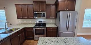 3BR|2.5BA Home in Villages of Mill Bayou Gallery 12