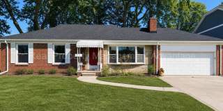Charming 3-Bedroom Ranch minutes from Woodward Ave, Birmingham, and Berkley! Gallery 1