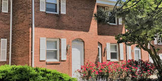 Arbors at Eastland Gallery 8