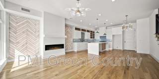 118 East Elgin Street Gallery 4