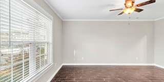300 Streamwood Drive - 1 Gallery 4