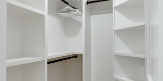 690 Pelzer Drive Gallery 54