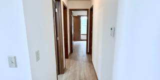 Great 3 Bed 2 Bath 2 Car Garage Flat Duplex- Pets ok! Gallery 9