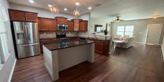 Exclusively Offered By Muse Realty Rentals, LLC Exclusively Offered By Muse Realty Rentals, LLC Gallery 9