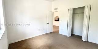 930 NE 33rd Terr Gallery 12