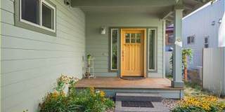 Beautifully FURNISHED MONTHLY RENTAL Home, within Walking Distance to Deschutes River Trail, a Great Location! Beautifully FURNISHED MONTHLY RENTAL Home, within Walking Distance to Deschutes River Trail, a Great Location! Gallery 8