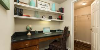 Edgewater Apartments Gallery 26