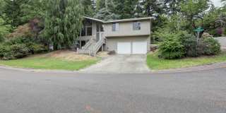Great 4BR 2.5BA Split Entry Home in Quiet Forest Park Neighborhood Great 4BR 2.5BA Split Entry Home in Quiet Forest Park Neighborhood Gallery 1