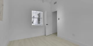 237 NW 7th Street Gallery 29