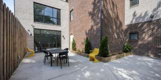 231 Walton Avenue unit: 206 Gallery 9