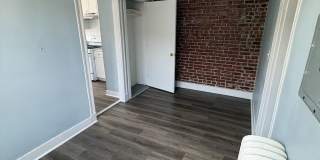 Beautiful 3 bed with in unit laundry and balcony GREAT DEAL for 9/1/26 Gallery 3