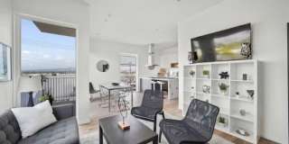 4537 W 16th Gallery 3