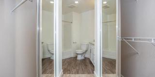 Senior Housing - Monaco Apartments Gallery 83