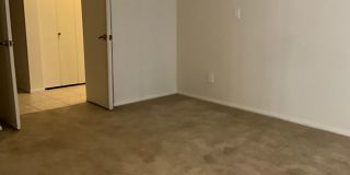 Great 3 bedroom 2 bath very close to Arcadia Gallery 9