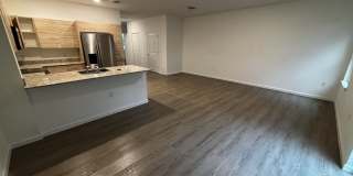1209 Southstation Place Gallery 12