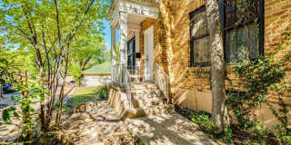 2 Bedroom house in West Campus Gallery 3