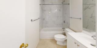 2055 Sacramento Apartments Gallery 8