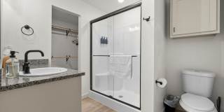 Fully Furnished 3 Bed 2 Bath Home Gallery 8