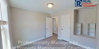 Beautiful 3 BD/2 BA End Unit Townhome in Leland Gallery 17