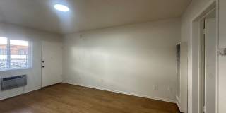 PL26 - 2666 Ellendale Place Gallery 19