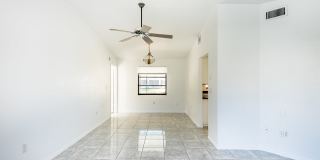 PET FRIENDLY POOL HOME IN PORT CHARLOTTE Gallery 16