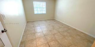 704 SE 2nd Ave Gallery 5