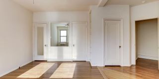4701 CONNECTICUT Avenue NW Gallery 15