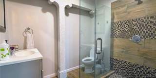 522 Westminster Gallery 13