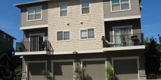 Beaverton Luxury Condo - Tanasbourne area Gallery 1